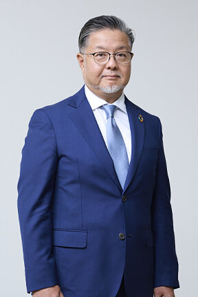 代表取締役社長 仁司 与志矢