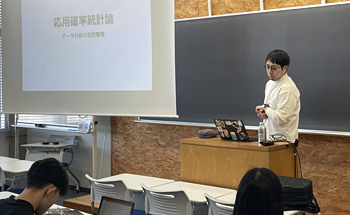 東京理科大学 創域理工学部の「応用確率統計論」内にて講義を実施